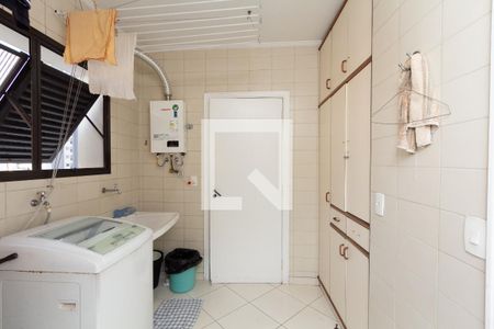 Apartamento para alugar com 214m², 4 quartos e 3 vagas Apartamento para alugar com 214m², 4 quartos e 3 vagasÁrea de Serviço