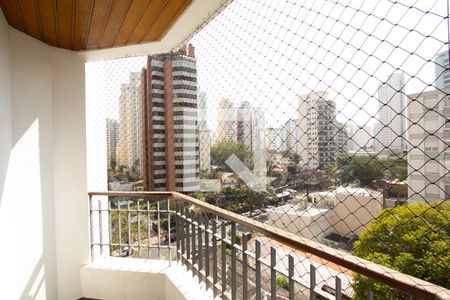 Apartamento para alugar com 214m², 4 quartos e 3 vagas Apartamento para alugar com 214m², 4 quartos e 3 vagasSuíte 1 varanda