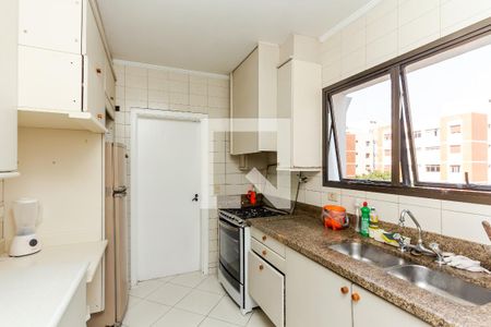 Apartamento para alugar com 214m², 4 quartos e 3 vagas Apartamento para alugar com 214m², 4 quartos e 3 vagasCozinha