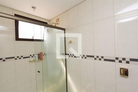 Apartamento para alugar com 214m², 4 quartos e 3 vagas Apartamento para alugar com 214m², 4 quartos e 3 vagasBanheiro da Suíte 2