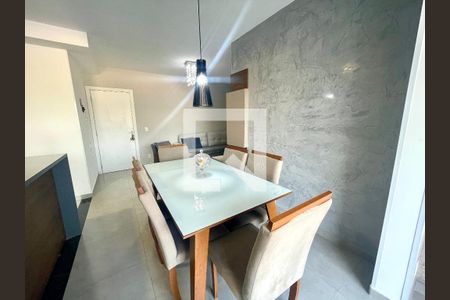 Sala de apartamento à venda com 2 quartos, 67m² em Jardim Tereza Cristina, Jundiaí