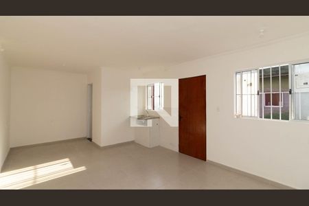 Sala/Cozinha de kitnet/studio para alugar com 1 quarto, 30m² em Vila Paulistania, São Paulo