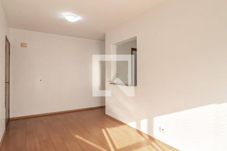 Apartamento para alugar com 75m², 3 quartos e 1 vagaSala