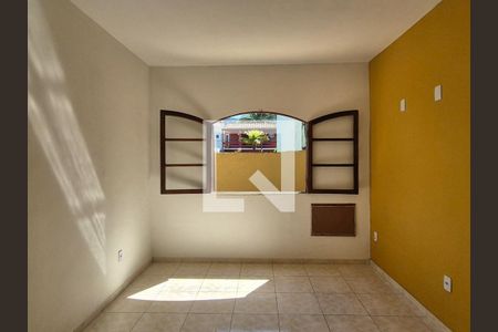 Quarto 1 de casa de condomínio para alugar com 2 quartos, 75m² em Vargem Pequena, Rio de Janeiro