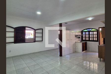 Sala de casa de condomínio para alugar com 2 quartos, 75m² em Vargem Pequena, Rio de Janeiro