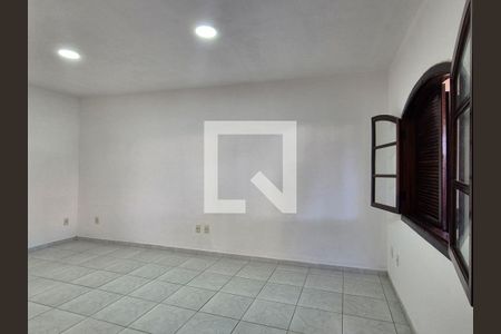 Sala de casa de condomínio para alugar com 2 quartos, 75m² em Vargem Pequena, Rio de Janeiro