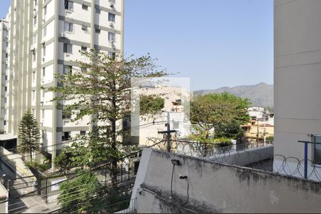 Vista Sala de apartamento para alugar com 2 quartos, 62m² em Todos Os Santos, Rio de Janeiro