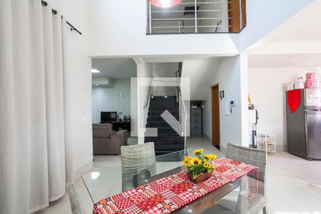 Sala 2 de casa para alugar com 3 quartos, 180m² em Nova Uberlândia, Uberlândia