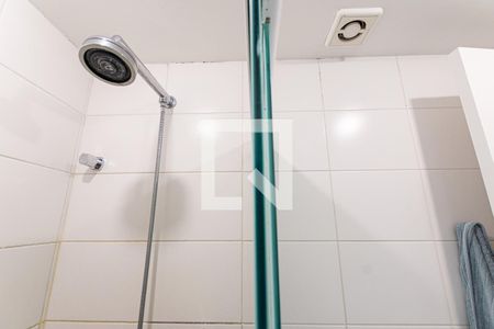 Apartamento à venda com 81m², 2 quartos e 1 vaga Apartamento à venda com 81m², 2 quartos e 1 vagaBanheiro da Suíte