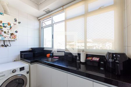 Apartamento à venda com 81m², 2 quartos e 1 vaga Apartamento à venda com 81m², 2 quartos e 1 vagaÁrea de Serviço