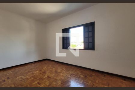 Quarto 1 de casa para alugar com 2 quartos, 120m² em Vila Linda, Santo André