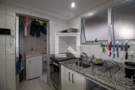 Cozinha de casa de condomínio à venda com 2 quartos, 104m² em Rio Pequeno, São Paulo