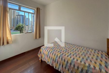 Quarto de apartamento à venda com 2 quartos, 74m² em Sagrada Família, Belo Horizonte