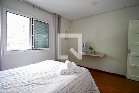 Quarto de casa à venda com 3 quartos, 120m² em Pinheiros, São Paulo