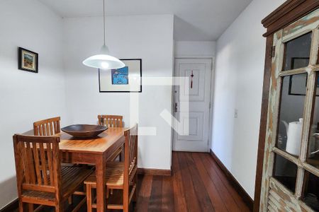 Sala de apartamento à venda com 2 quartos, 60m² em Botafogo, Rio de Janeiro