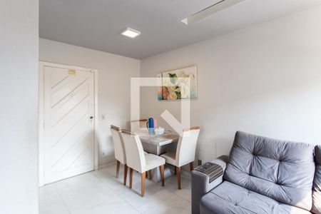 Sala de apartamento à venda com 3 quartos, 70m² em Heliópolis, Belo Horizonte