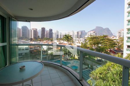 Varanda de apartamento à venda com 1 quarto, 48m² em Barra da Tijuca, Rio de Janeiro