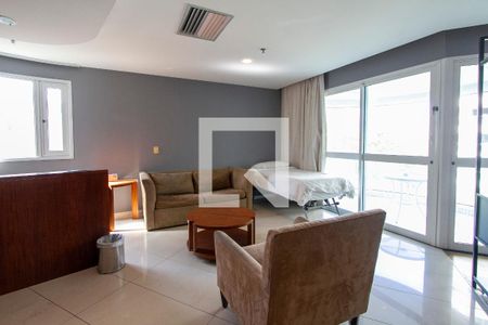 Sala de apartamento à venda com 1 quarto, 48m² em Barra da Tijuca, Rio de Janeiro