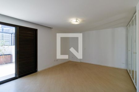 Apartamento para alugar com 242m², 4 quartos e 4 vagas Apartamento para alugar com 242m², 4 quartos e 4 vagasCobertura