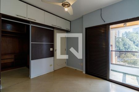 Apartamento para alugar com 242m², 4 quartos e 4 vagas Apartamento para alugar com 242m², 4 quartos e 4 vagasSuíte 3