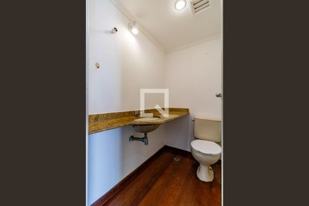 Apartamento para alugar com 242m², 4 quartos e 4 vagas Apartamento para alugar com 242m², 4 quartos e 4 vagasLavabo