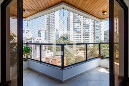 Varanda de apartamento para alugar com 4 quartos, 242m² em Vila Andrade, São Paulo