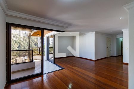 Sala de apartamento para alugar com 4 quartos, 242m² em Vila Andrade, São Paulo