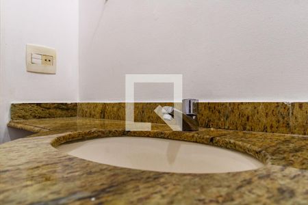 Apartamento para alugar com 242m², 4 quartos e 4 vagas Apartamento para alugar com 242m², 4 quartos e 4 vagasLavabo