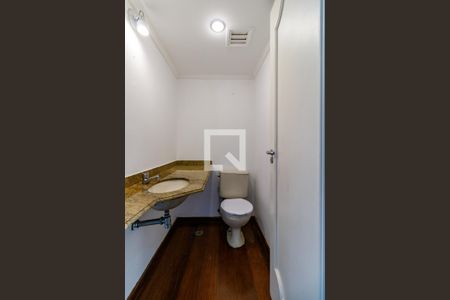 Apartamento para alugar com 242m², 4 quartos e 4 vagas Apartamento para alugar com 242m², 4 quartos e 4 vagasLavabo