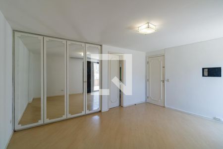 Apartamento para alugar com 242m², 4 quartos e 4 vagas Apartamento para alugar com 242m², 4 quartos e 4 vagasCobertura