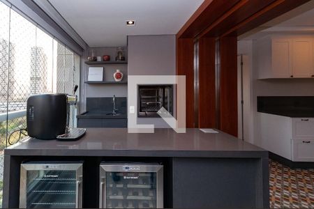 Varanda Gourmet de apartamento à venda com 3 quartos, 156m² em Vila Anastácio, São Paulo