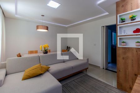 Sala de casa à venda com 3 quartos, 84m² em Vila Lúcia, São Paulo