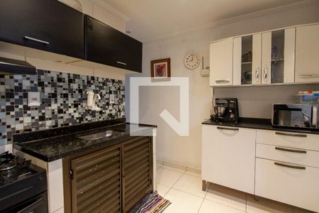 Cozinha de apartamento à venda com 2 quartos, 58m² em Itanhangá, Rio de Janeiro