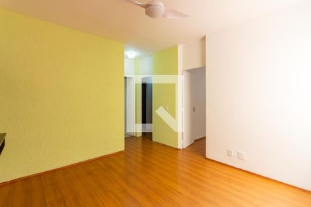 Sala de apartamento à venda com 2 quartos, 54m² em Novo Osasco, Osasco