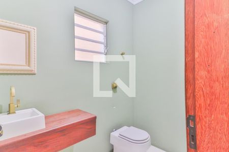 Lavabo  de casa para alugar com 4 quartos, 170m² em Jardim Bonfiglioli, São Paulo