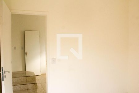 Quarto 1 de apartamento para alugar com 2 quartos, 43m² em Jardim das Belezas, Carapicuíba