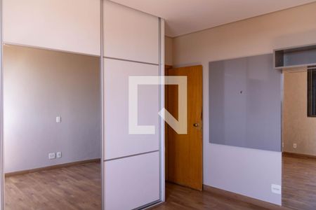 Suíte 1 de apartamento para alugar com 4 quartos, 270m² em Barreiro, Belo Horizonte