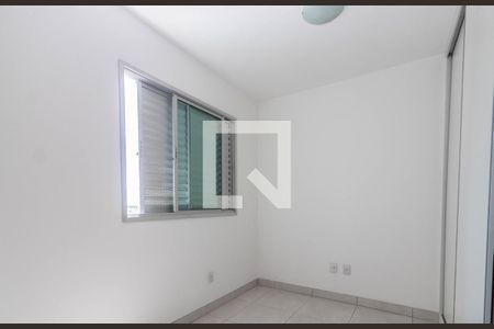 Quarto  de apartamento à venda com 3 quartos, 84m² em Ipiranga, Belo Horizonte