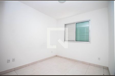 Quarto  de apartamento à venda com 3 quartos, 84m² em Ipiranga, Belo Horizonte