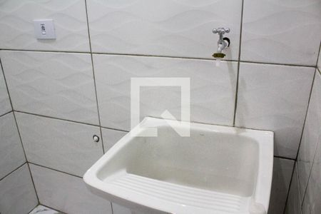 Área de serviço de apartamento para alugar com 1 quarto, 38m² em Jardim das Belezas, Carapicuíba