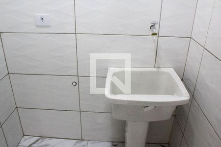 Área de serviço de apartamento para alugar com 1 quarto, 38m² em Jardim das Belezas, Carapicuíba