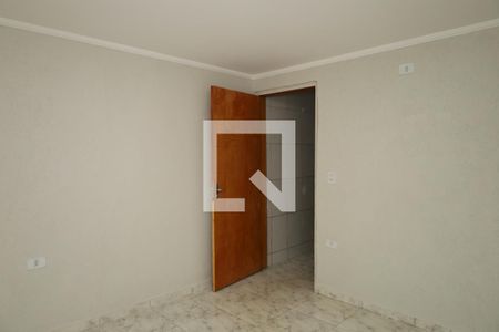 Quarto de casa para alugar com 1 quarto, 55m² em Vila Carmosina, São Paulo