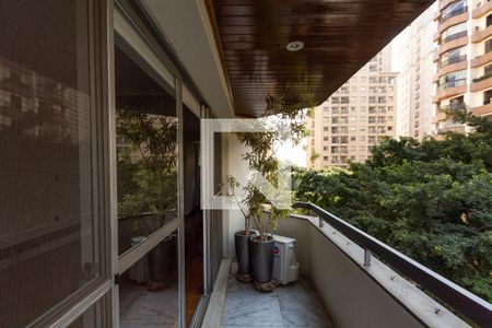 Varanda da Sala de apartamento à venda com 3 quartos, 200m² em Jardim Europa, São Paulo