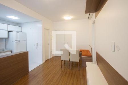 Sala de apartamento para alugar com 1 quarto, 53m² em Santo Amaro, São Paulo