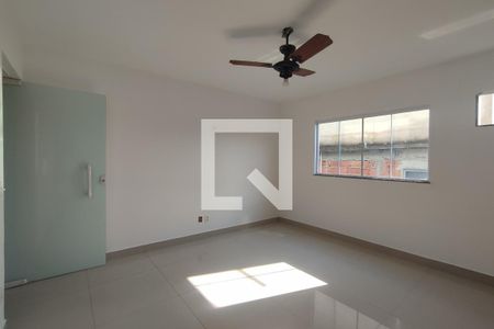 Quarto 1 de casa para alugar com 2 quartos, 70m² em Curicica, Rio de Janeiro