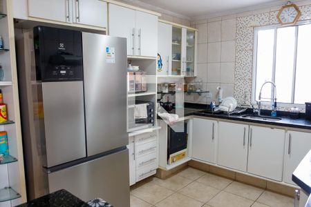 Casa à venda com 222m², 3 quartos e 2 vagas Casa à venda com 222m², 3 quartos e 2 vagasCozinha