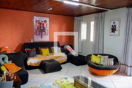 Sala de TV de casa à venda com 3 quartos, 222m² em Conj Res Morro Farol, Osasco