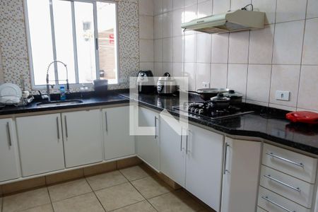 Casa à venda com 222m², 3 quartos e 2 vagas Casa à venda com 222m², 3 quartos e 2 vagasCozinha