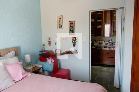 Casa à venda com 222m², 3 quartos e 2 vagas Casa à venda com 222m², 3 quartos e 2 vagasQuarto 2 - Suíte