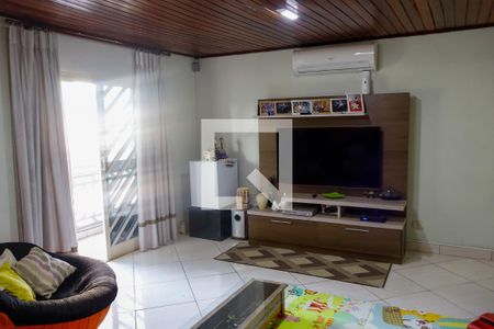 Sala de TV de casa à venda com 3 quartos, 222m² em Conj Res Morro Farol, Osasco